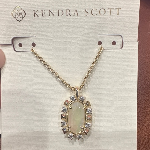Kendra Scott Jewelry - Kendra Scott Gold Opalescent Halo Pendant Necklace